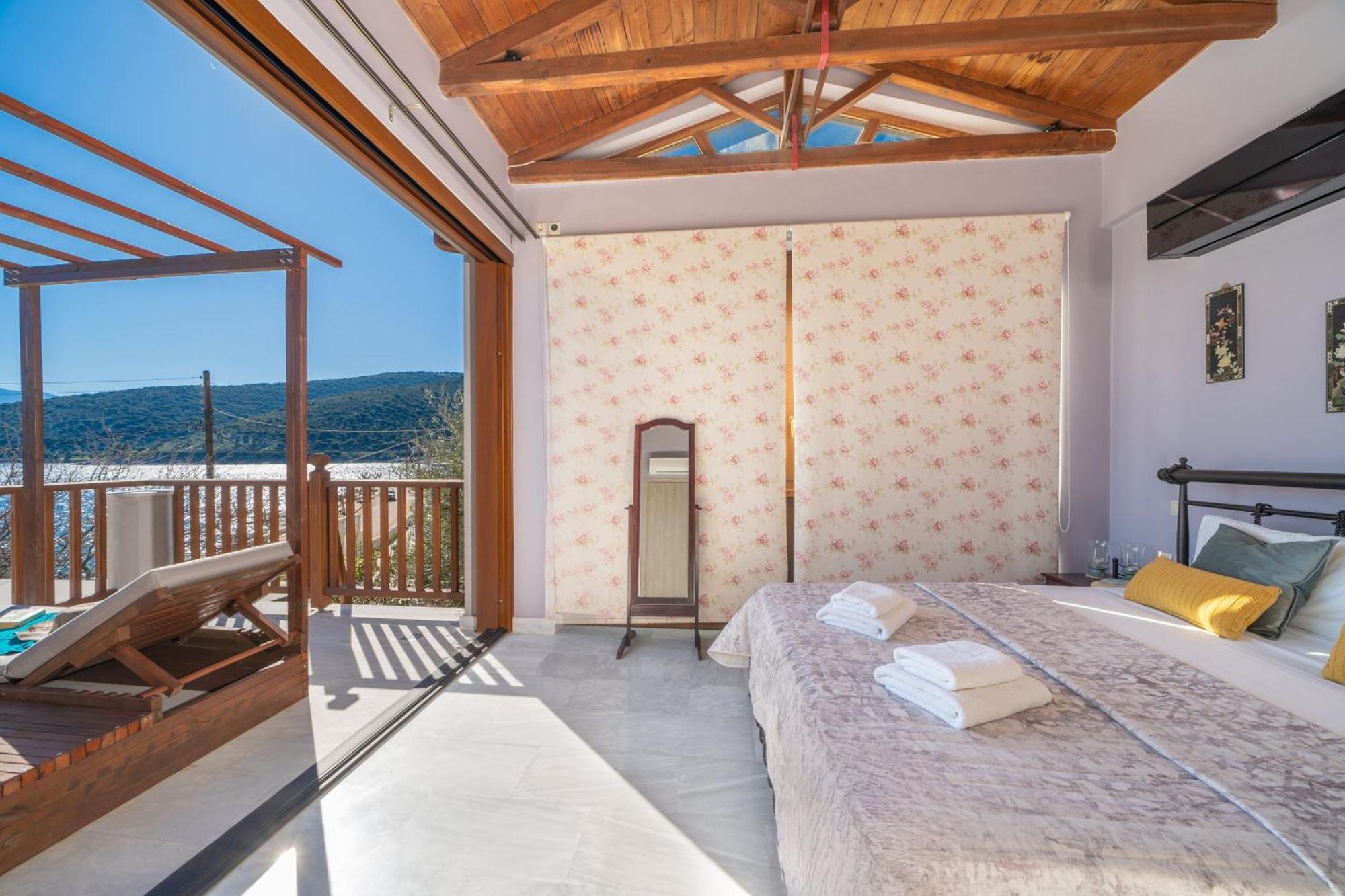 Sea Rock Apartment
